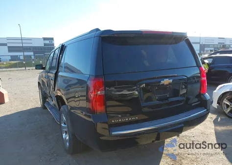 2020 Chevrolet Suburban 2Wd Premier z USA, uszkodzony, nr VIN 1GNSCJKC0LR102645
